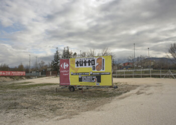 Aste a ribasso nei supermercati. Come rovinano i produttori