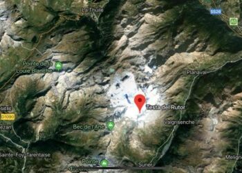 Aosta:incidente aereo vittime e feriti, attivata maxiemergenza