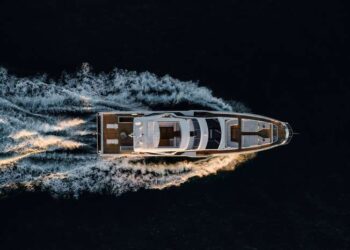 A Azimut Grande 32m premio Design