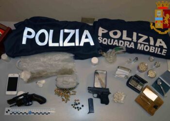 Armi e droga a casa,arrestato a Vittoria