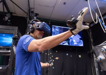 AstroLuca prepara passeggiate spaziali con la realtà virtuale