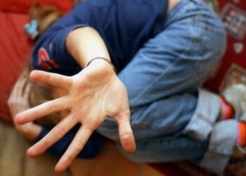 Bari: 4 educatrici arrestate per maltrattamenti a minori autistici