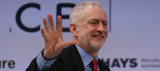 Brexit: Jeremy Corbyn apre a un secondo referendum