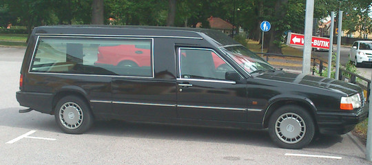 Emessi 30 provvedimenti restrittivi per un cartello delle agenzie funebri