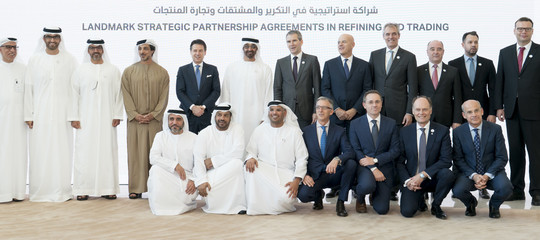 Eni, accordo negli Emirati per acquisizione 20% di Adnoc Refining