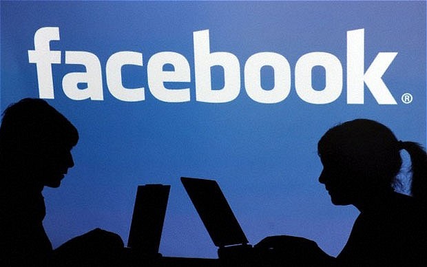 Facebook: paga utenti per tracciare abitudini, Apple gli blocca le app