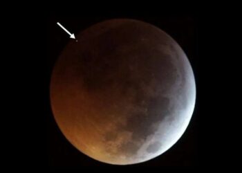 Fotografato l’impatto di un meteorite sula Superluna rossa