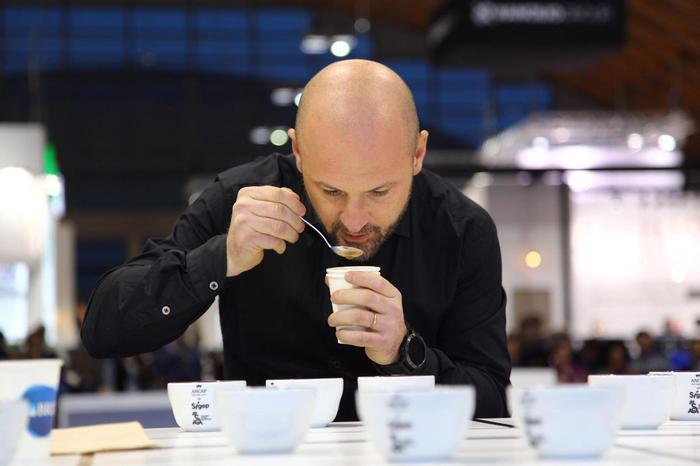 Francesco Sanapo è il miglior assaggiatore italiano di caffè