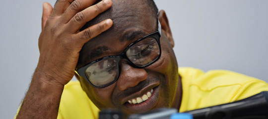 Ghana: ucciso giornalista che indagava su corruzione nel calcio