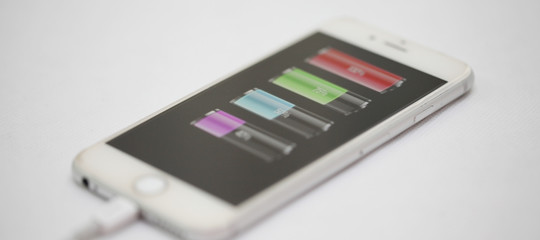 Il conto salato dell’obsolescenza programmata: il caso Apple 