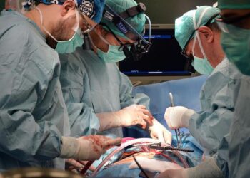 Operato a cuore in pronto soccorso,salvo