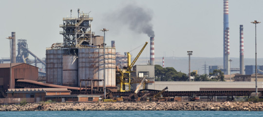 Strasburgo condanna l'Italia per l'Ilva: non ha protetto i cittadini