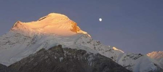 Valanga sull'Himalaya, 3 morti e 7 dispersi