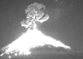 Violenta esplosione del vulcano Popocatépetl IL VIDEO