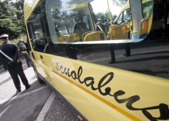 A 3 anni ‘dimenticato’ 6 ore su pullmino