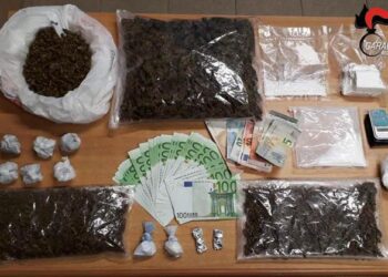 Ai domiciliari con 260 gr cocaina, preso