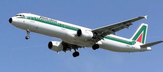 Alitalia, Di Maio: partecipazione Mef e Fs oltre il 50%