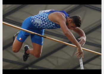 Atletica: Stecchi 5,78 nell’asta