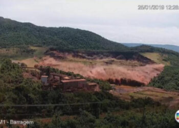 Cedimento diga di Brumadinho: video impressionante del momento del crollo