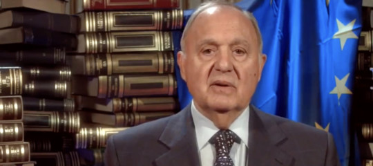 Consob: il Cdm propone Savona alla presidenza