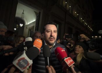 Diciotti: consultazione on line M5s