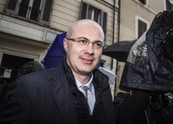 D’Incà strappa dossier contro autonomia