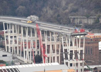 Giovedì inizia il taglio del ponte