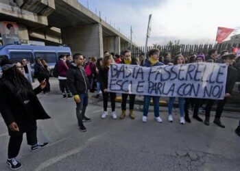 Gruppi studenti, no passerelle Di Maio