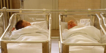 La natalità non si rilancia chiedendo alle donne di fare più figli, ma garantendo loro le condizioni