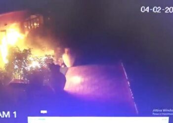 Incendiato resort, secondo in due anni