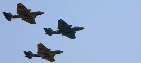 Kashmir: Pakistan, abbattuti 2 jet indiani nel nostro spazio aereo