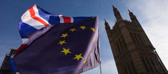 La Brexit potrebbe slittare al 2021