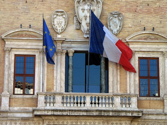 L’ambasciatore francese rientra oggi a Roma