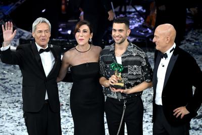 Mahmood vince Sanremo ma Ultimo sbanca da casa Baglioni: Io alzerei peso televoto