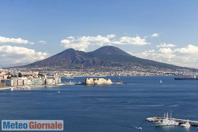 Meteo NAPOLI: bel tempo e ventoso, freddo fino a mercoledì. Poi più mite