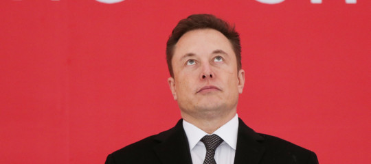 Musk rilancia la sua sfida e pubblica nuovamente i brevetti di Tesla su Twitter