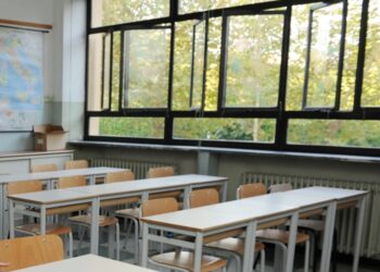 Non mandano figli a scuola, denunciati