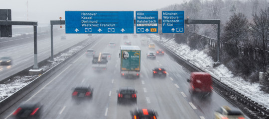Perché i tedeschi si oppongono al limite di velocità in autostrada