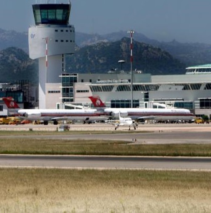 Regione,garantire voli da Olbia a aprile