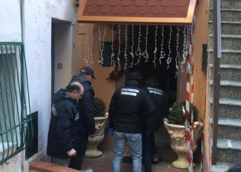 Ris in casa vittima omicidio, due Dna