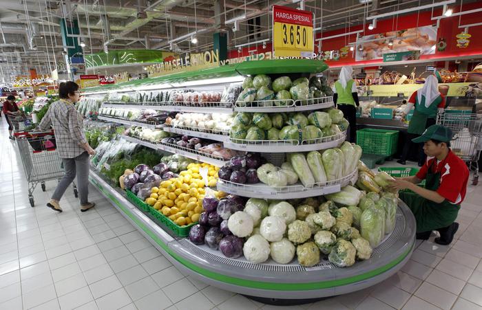 Spreco alimentare, nel bidone 370 grammi di cibo a famiglia