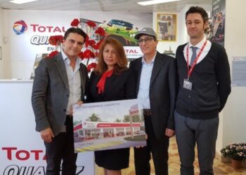 TOTAL QUARTZ AUTO SERVICE: ciak, si ripara