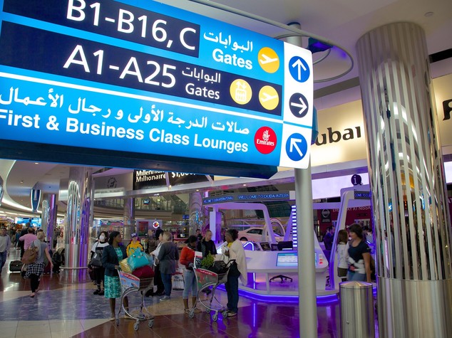 aeroporto Dubai droni pista