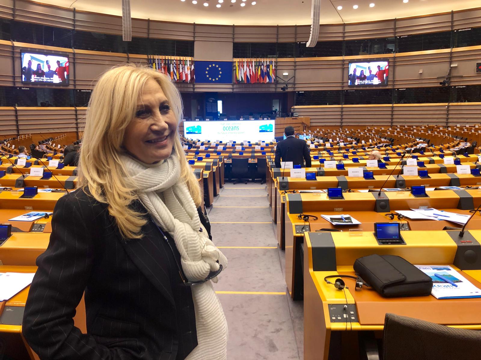 PAOLA ZANONI A BRUXELLES NEL “RICORDO DI GINO FALLERI”, CONFERENZA PER GIORNALISTI SUI FINANZIAMENTI EUROPEI DIRETTI