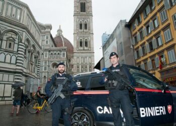 Accoltella compagno a cuore durante lite