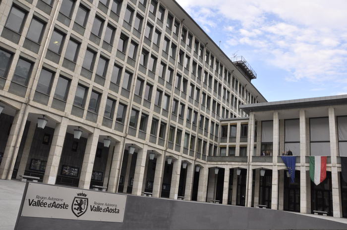 Associazioni,limiti diritto trasparenza