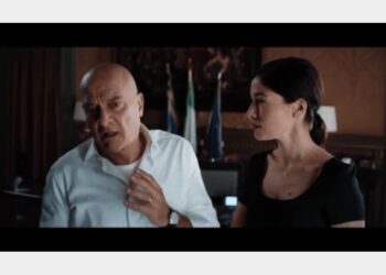 “Bentornato Presidente” Bisio premier tra cloni Salvini e Di Maio