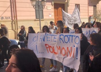 Bimba 5 anni muore di tumore,’E’ strage’