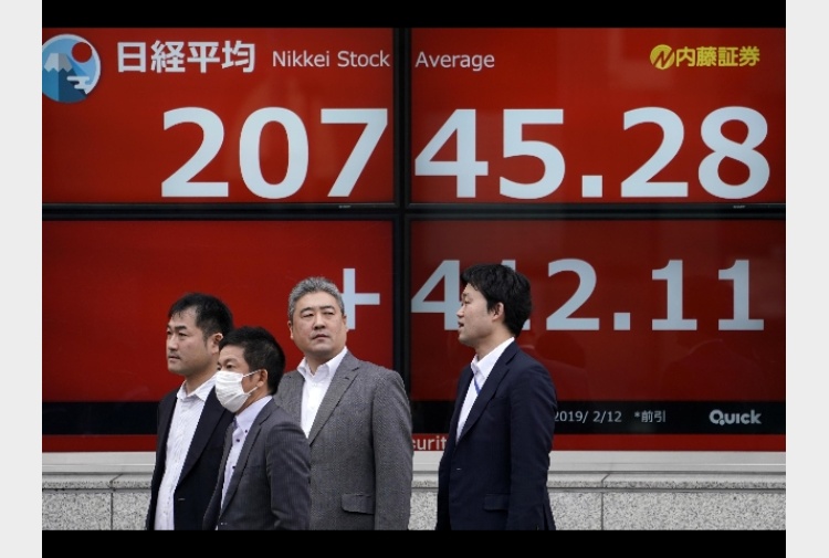 Borsa: Tokyo, apertura in calo (-0,64%)