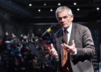 Chiamparino, Frejus? Basta carnevalata